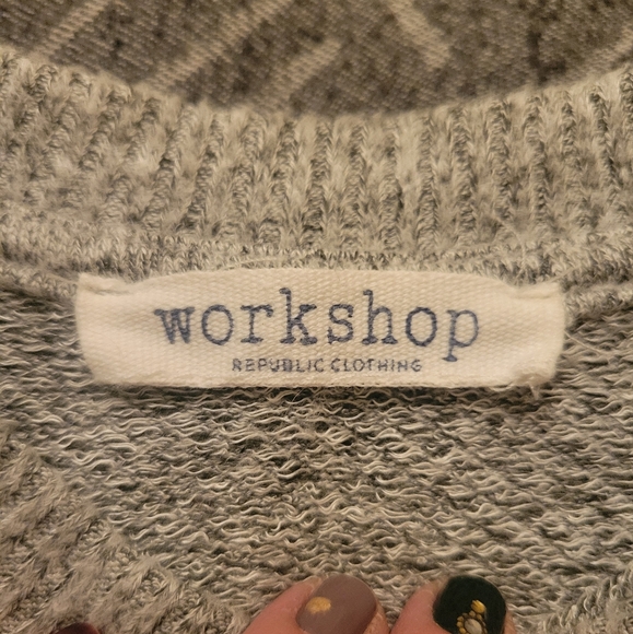 Crew neck sweater, size M - Picture 2 of 6